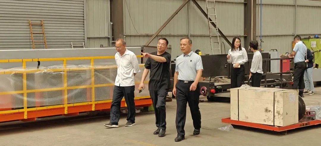 熱烈歡迎省市場(chǎng)監(jiān)督管理局認(rèn)證處史明甫處長(zhǎng)等一行蒞臨東起集團(tuán)考察調(diào)研！